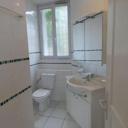 Charmant, Quartier Calme