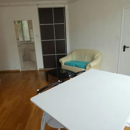 Appartement Charmant, Quartier Calme *