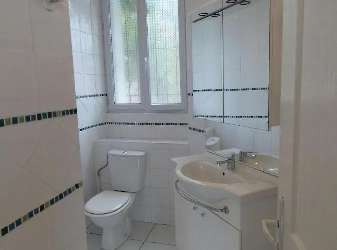 Charmant, Quartier Calme